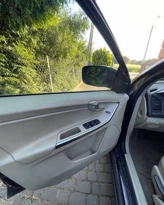 Volvo XC 60 cena 45900 przebieg: 295000, rok produkcji 2012 z Kraków małe 56